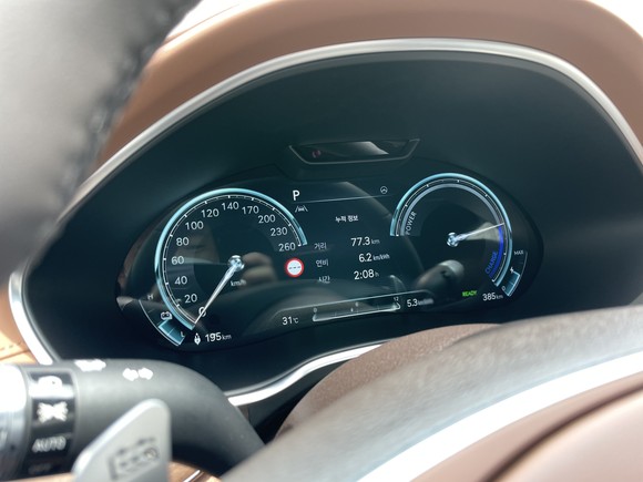 77.3㎞를 달리고 얻은 G80 전동화의 전비는 6.2㎞/㎾h다. = 노병우 기자