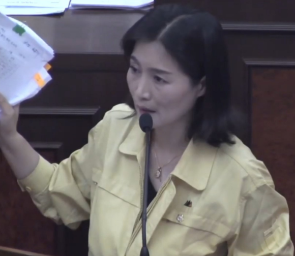 우성빈 부산 기장군의회 의원이 군정질의를 하고 있다. ⓒ 프라임경제