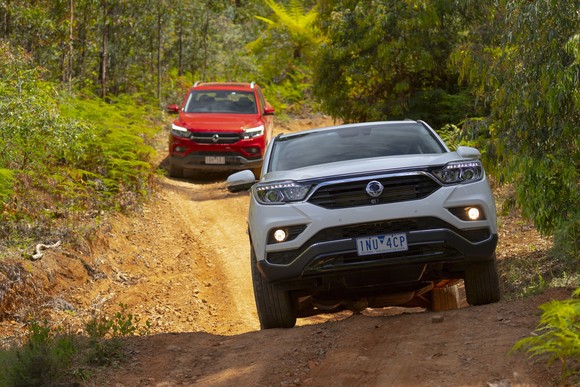 사진은 지난 2018년 12월 법인 출범 후 현지에서 처음으로 실시한 미디어 시승행사 모습. ⓒ 쌍용자동차