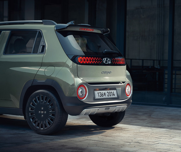 다이내믹한 이미지로 완성된 캐스퍼 후면. ⓒ 현대자동차