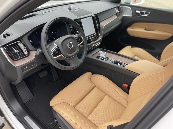 인간중심 철학이 반영된 스칸디나비아 디자인의 인테리어는 천연 소재와 현대적인 장인정신이 반영된 마감, 직관적인 설계로 세그먼트의 기준을 높이는 감성품질을 갖췄다. = 노병우 기자