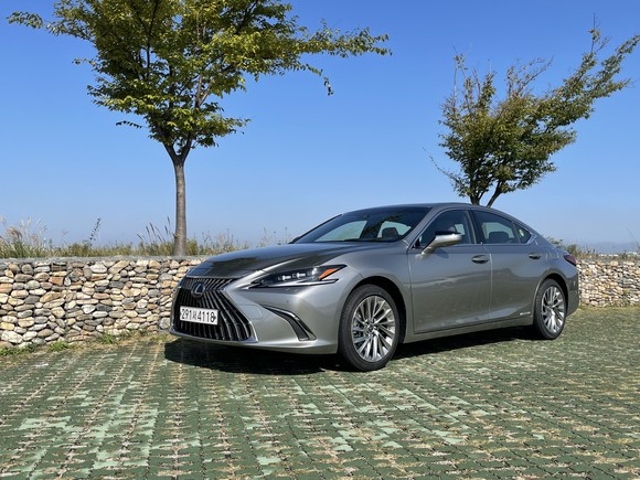 더욱 강렬해진 스핀들 그릴과 헤드램프. = 노병우 기자