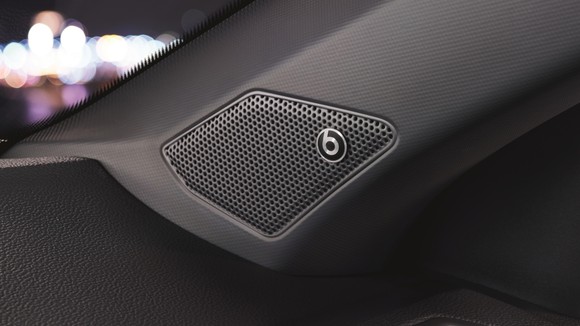 생생한 사운드를 선사하는 비츠 오디오(BeatsAudio) 사운드 시스템. ⓒ 폭스바겐 코리아