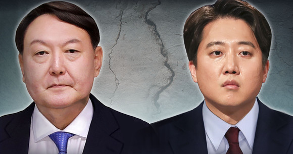(왼쪽부터)국민의힘 윤석열 대선 후보와 이준석 당 대표. ⓒ 연합뉴스