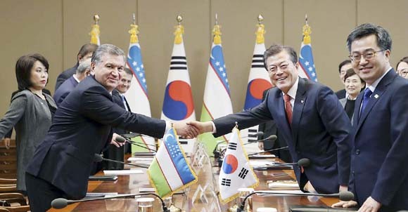 미르지예요프 우즈베키스탄 대통령의 국빈방한 관련 발표는 우즈베키스탄과 9일 발표하기로 합의에 의해 미리 발표했다. ⓒ 청와대
