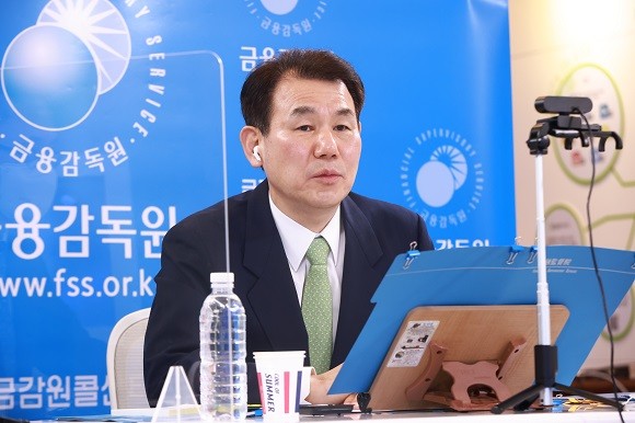 정 원장은 21일 '출입기자단 송년간담회'를 개최하고 향후 감독 방향에 대해 설명했다. © 금융감독원