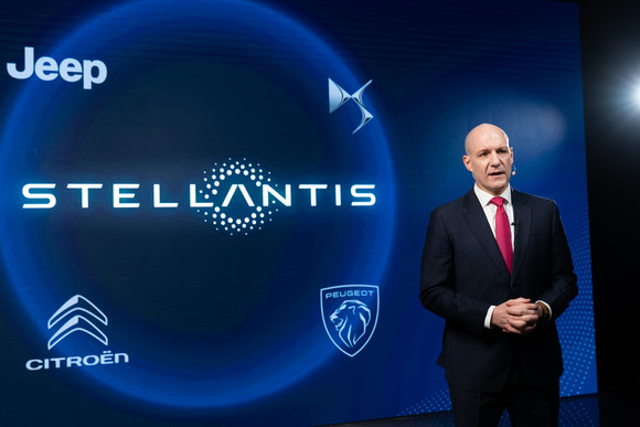 제이크 아우만 사장이 각 브랜드 전략에 대해 소개하고 있다. ⓒ 스텔란티스 코리아