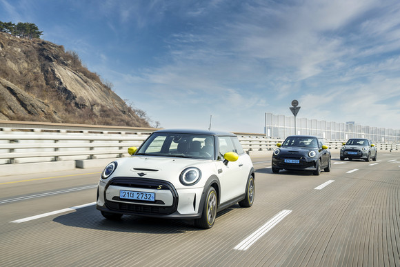 MINI 일렉트릭은 MINI 브랜드 최초의 순수 전기 모델이다. ⓒ MINI 코리아