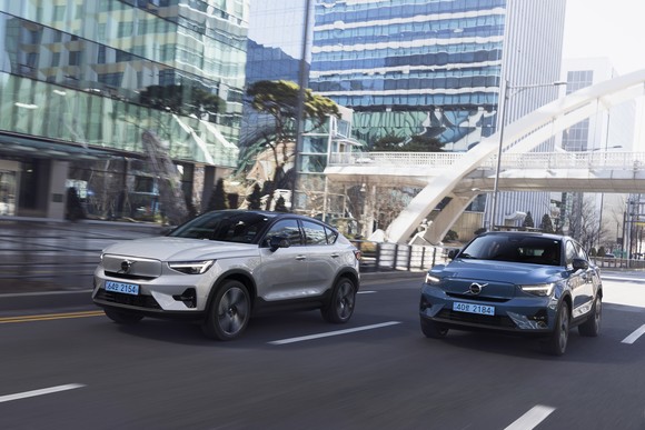 볼보 최초의 쿠페형 순수 전기 SUV C40 리차지. ⓒ 볼보자동차코리아