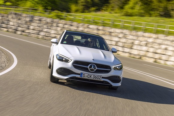 더 뉴 메르세데스-벤츠 C 200 4MATIC 아방가르드. ⓒ 메르세데스-벤츠 코리아