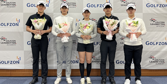 골프존은 지난 2017년부터 꾸준히 성장 가능성이 높은 프로 골퍼들을 발탁해 후원해 오고 있으며, 이를 통해 세계적인 대한민국의 프로골퍼 육성과 한국 프로골프 투어 발전에 힘쓰고 있다. ⓒ 골프존