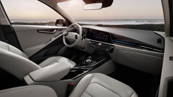 신형 니로 EV는 하이테크하고 유니크한 미래 모빌리티 디자인 요소가 반영됐다. ⓒ 기아