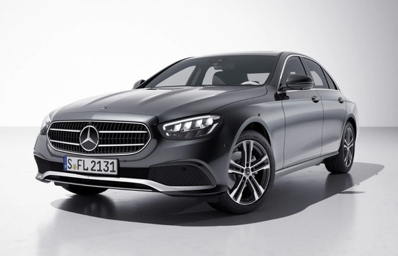 지난 4월 국내 수입차시장 베스트셀링 모델은 메르세데스-벤츠 E 350 4MATIC 모델이 차지했다. ⓒ 메르세데스-벤츠 코리아