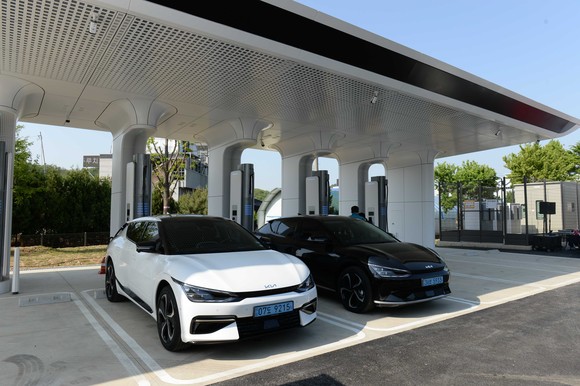 AutoLand 광명 복합충전소 내 E-pit 전기충전소. ⓒ 기아