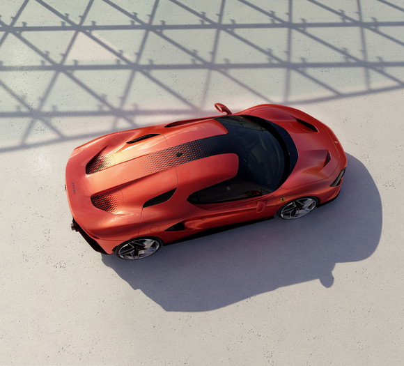 위에서 내려다본 차량의 모습을 통해 SP48 유니카에 투입된 스타일링 연구의 진가, 대칭성과 교차되는 선이 이루는 정교한 균형을 확인할 수 있다. ⓒ 페라리