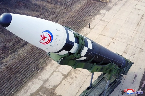 북한의 신형 대륙간탄도미사일(ICBM) '화성-17형' ⓒ 연합뉴스