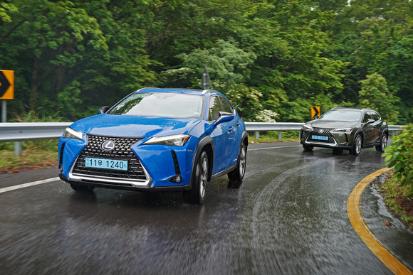 렉서스 최초의 전기차 UX 300e. ⓒ 렉서스코리아