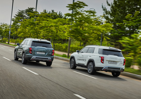 토레스는 후면부 디자인을 통해 정통 SUV 스타일을 완성했다. ⓒ 쌍용자동차