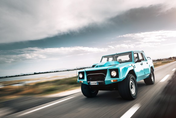 람보르기니의 오프로드 모델 LM 002. ⓒ 람보르기니 서울