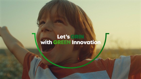 글로벌 브랜드 캠페인 영상 제목과 카피는 'Let's Grin with Green innovation'이다. ⓒ SK이노베이션