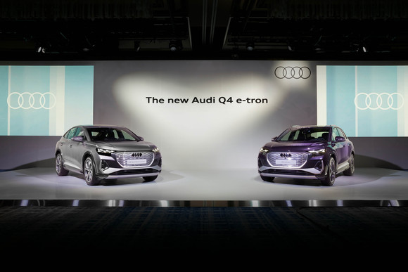 더 뉴 Q4 e-트론 40, 더 뉴 Q4 스포트백 e-트론 40은 아우디 브랜드 최초의 콤팩트 세그먼트의 순수 전기 SUV다. ⓒ 아우디 코리아