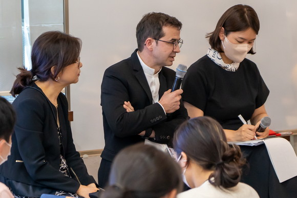 스테판 드블레즈 르노코리아 사장(가운데). ⓒ 르노코리아자동차