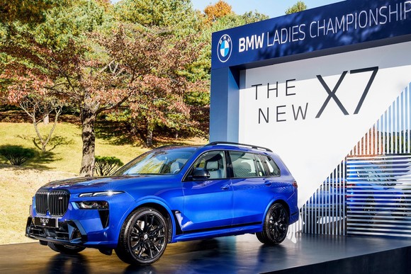웅장한 존재감과 고급스러움이 한층 강화된 플래그십 SAV 뉴 X7. ⓒ BMW 코리아