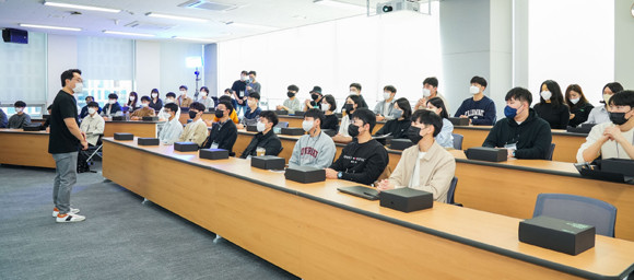 크래프톤 정글은 크래프톤 만의 방식으로 사회적 책임을 다하고자 마련한 소프트웨어 인재 양성 프로그램이다. ⓒ 크래프톤