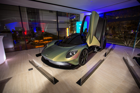 애스턴마틴 내부 자동차 갤러리. ⓒ 애스터마틴 서울