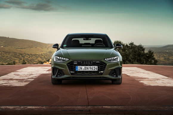 스포티하고 다이내믹한 아우디 A4. ⓒ 아우디 코리아