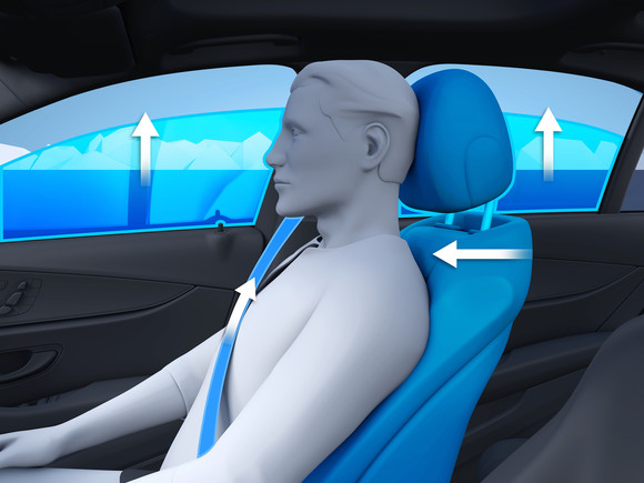 프리-세이프는 충돌사고 징후가 포착되고 실제 충돌이 일어나기 전 약 0.2초의 시간을 활용해 탑승자를 미리 보호한다. ⓒ 메르세데스-벤츠 코리아