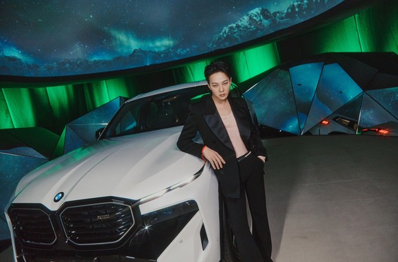 BMW 코리아가 '뉴 XM'의 공식 앰배서더로 G-DRAGON을 선정했다. ⓒ BMW 코리아