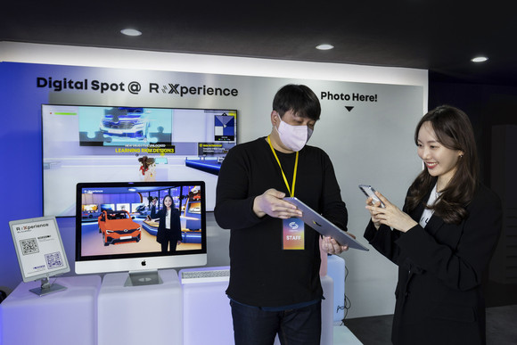R Xperience존에서 운영 중인 AI 아바타 체험존. ⓒ 르노코리아자동차