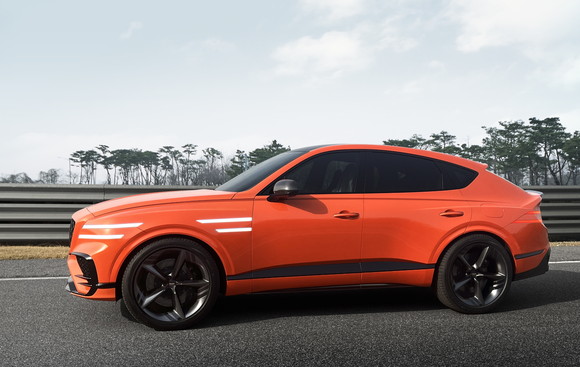 우아한 쿠페 실루엣을 갖춘 GV80 쿠페 콘셉트. ⓒ 제네시스 브랜드