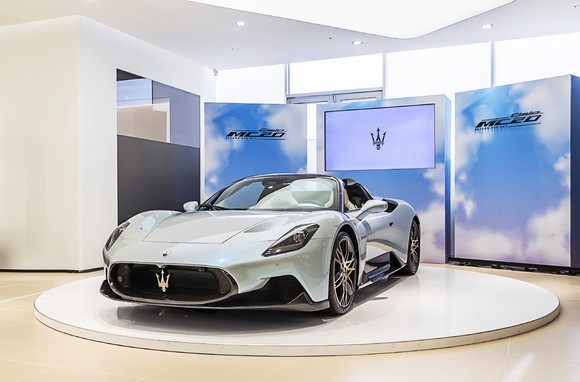 컨버터블 슈퍼 스포츠카 'MC20 첼로'. ⓒ FMK