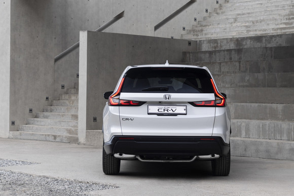 세련된 스타일로 연출된 후면부. ⓒ 혼다코리아