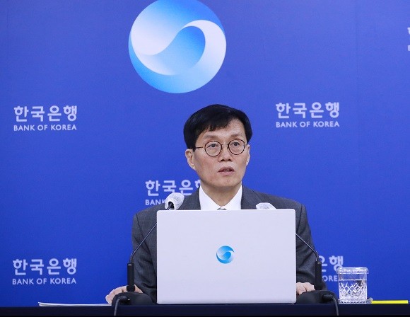 이창용 한국은행 총재가 11일 통화정책방향 기자회견에서 발언하고 있다. ⓒ 한국은행