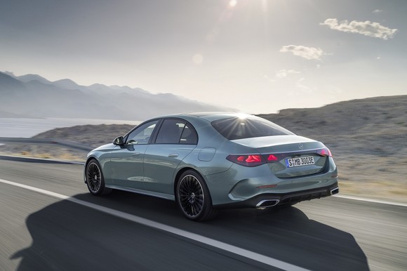 더 뉴 E-클래스 AMG 라인. ⓒ 메르세데스-벤츠 코리아