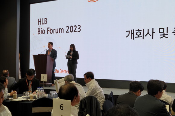 HLB그룹은 지난달 27일 경원재 앰버서더 인천에서 그룹 내 바이오 관계사와 미국 관계사인 엘레바, 이뮤노믹, 베리스모의 임원들이 참가한 가운데 제1회 'HLB 바이오 포럼'을 개최했다. ⓒ HLB