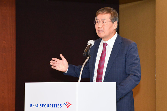 신학철 LG화학 부회장이 뱅크오브아메리카 컨퍼런스에서 기조 연설을 하고 있다. ⓒ LG화학