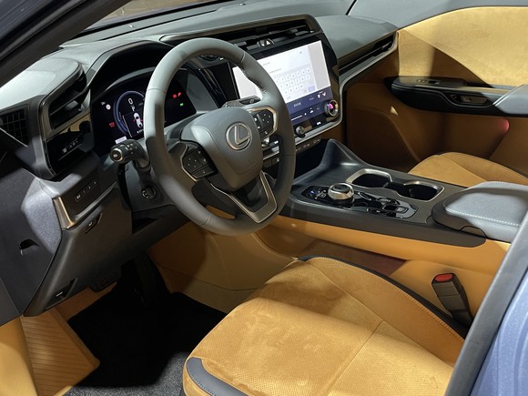 타즈나(Tazuna) 콘셉트의 실내 공간은 운전자가 주행에 집중할 수 있는 환경을 제공한다. = 노병우 기자