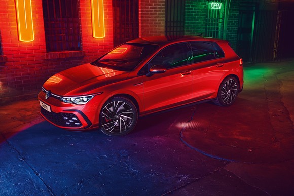 2023년형 골프 GTI는 스포츠 감성을 더해 더욱 세련되게 다듬어진 디자인이 특징이다. ⓒ 폭스바겐코리아