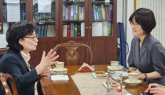 저출산고령사회위원회는 대통령이 위원장을 맡은 직속기구로, 정부가 추진하는 저출산 고령화 관련 정책을 총괄하는 컨트롤타워다. ⓒ 여협