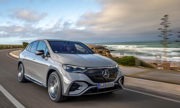 더 뉴 EQE SUV는 효율성을 극대화한 전기차로 장거리 주행도 걱정 없다. ⓒ 메르세데스-벤츠 코리아