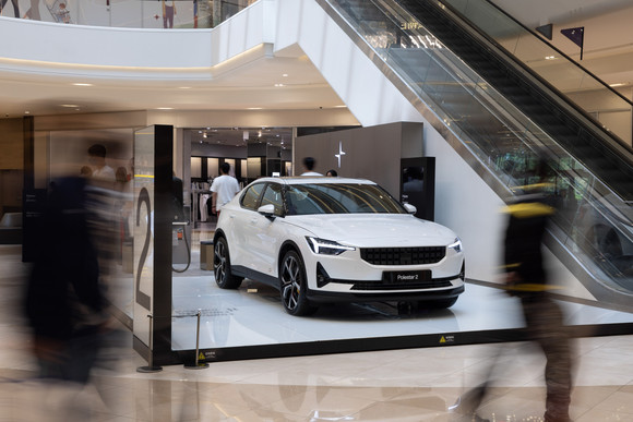 2 on tour 부스에 전시된 폴스타 2. ⓒ 폴스타코리아