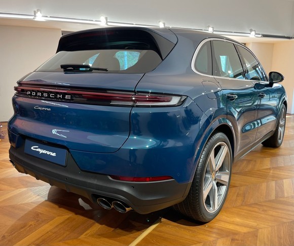 후면부는 3차원 디자인의 테일라이트와 깔끔한 표면이 특징이다. = 노병우 기자