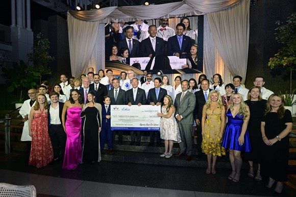 참석자들이 현대 호프 온 휠스 25주년 행사에서 함께 기념 촬영을 하고 있다. ⓒ 현대자동차그룹