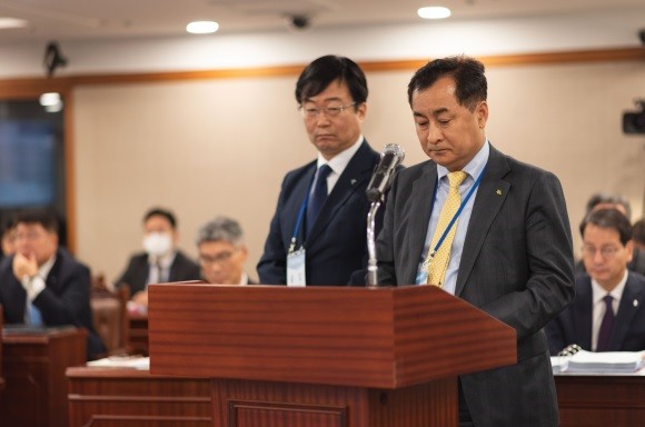 (왼쪽부터) 이동원 하나은행 준법감시인, 이상원 국민은행 준법감시인. = 장민태 기자