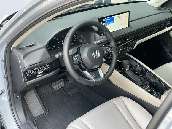 11세대 올 뉴 어코드 인테리어는 직관적이고 간단한 조작이 가능하도록 효용성을 높인 레이아웃으로 설계됐다. = 노병우 기자