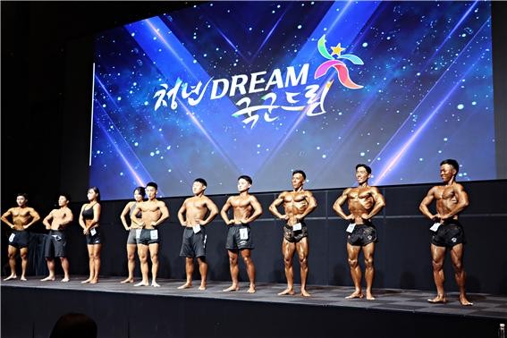 국군 보디빌딩경연대회가 지난달 31일 광명 테이크호텔에서 진행됐다. ⓒ 테이크호텔